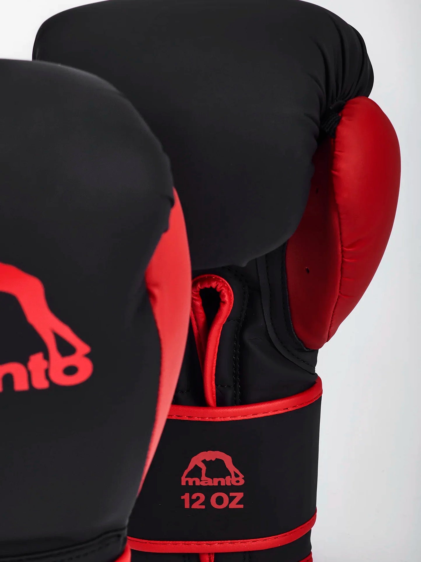MANTO Boxing Gloves ESSENTIAL – Black/Red