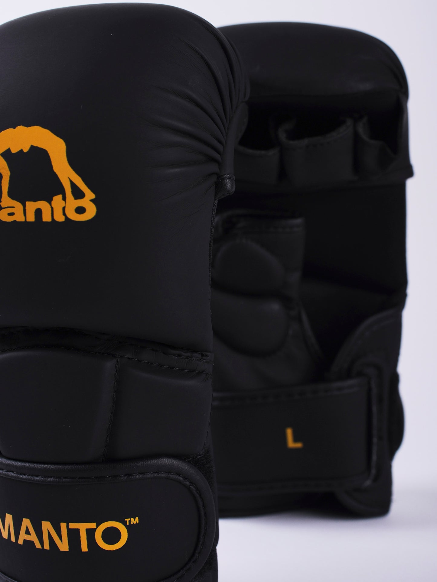 🥊🧤 MANTO Shooter Gloves ESSENTIAL – Black/Yellow