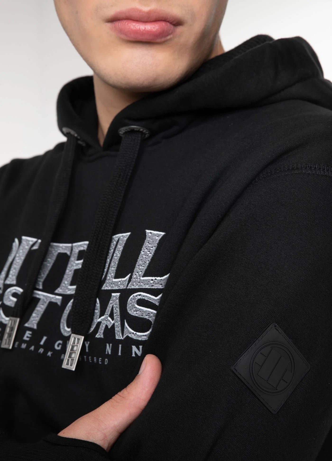 PIT BULL WEST COAST – Coin Hoodie