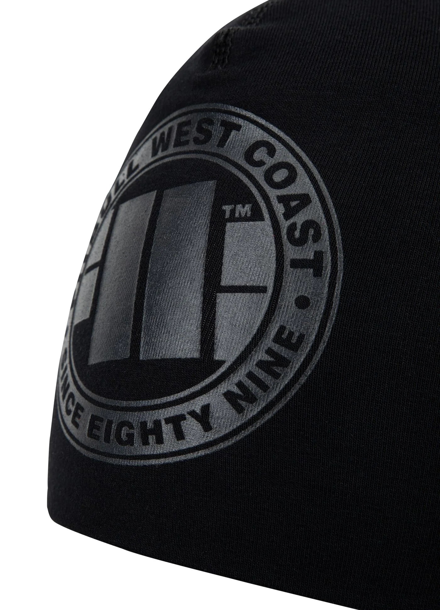 PIT BULL WEST COAST – Compression Beanie BIG LOGO 🧢🔥